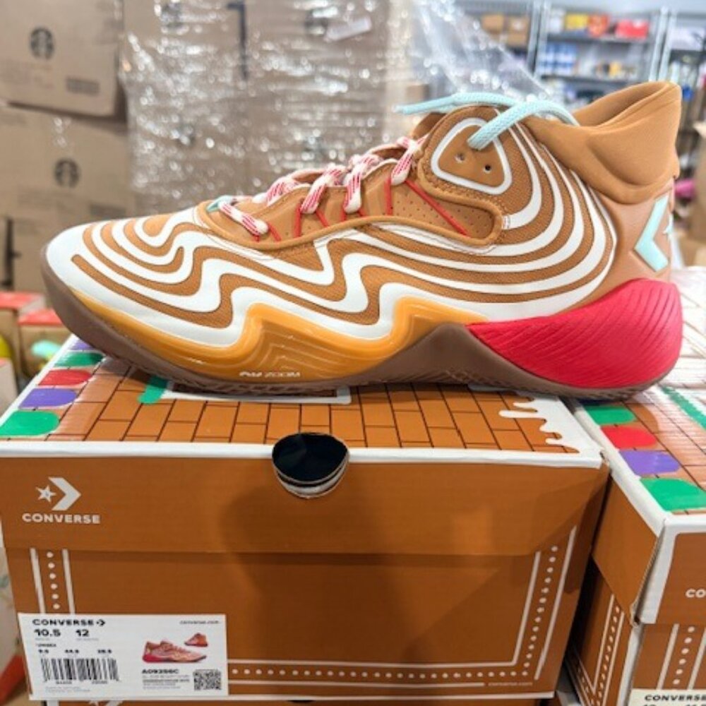 NIB Converse Gingerbread
